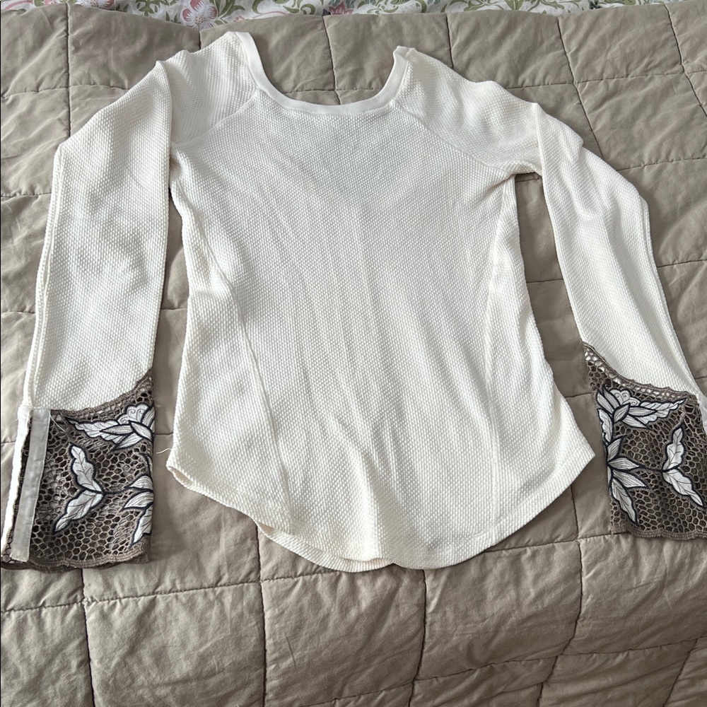 Free people cream white long sleeve thermal top with ornate cuffs - size small